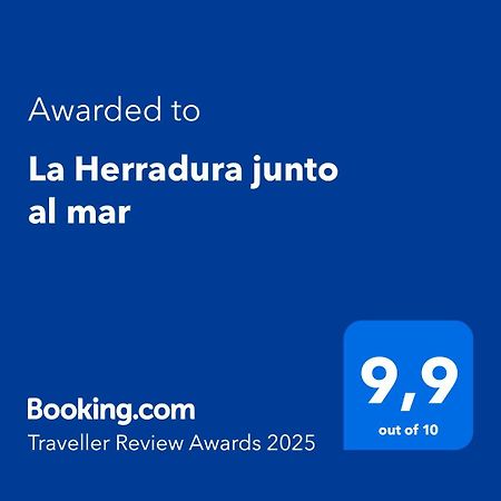 La Herradura Junto Al Mar Exterior foto