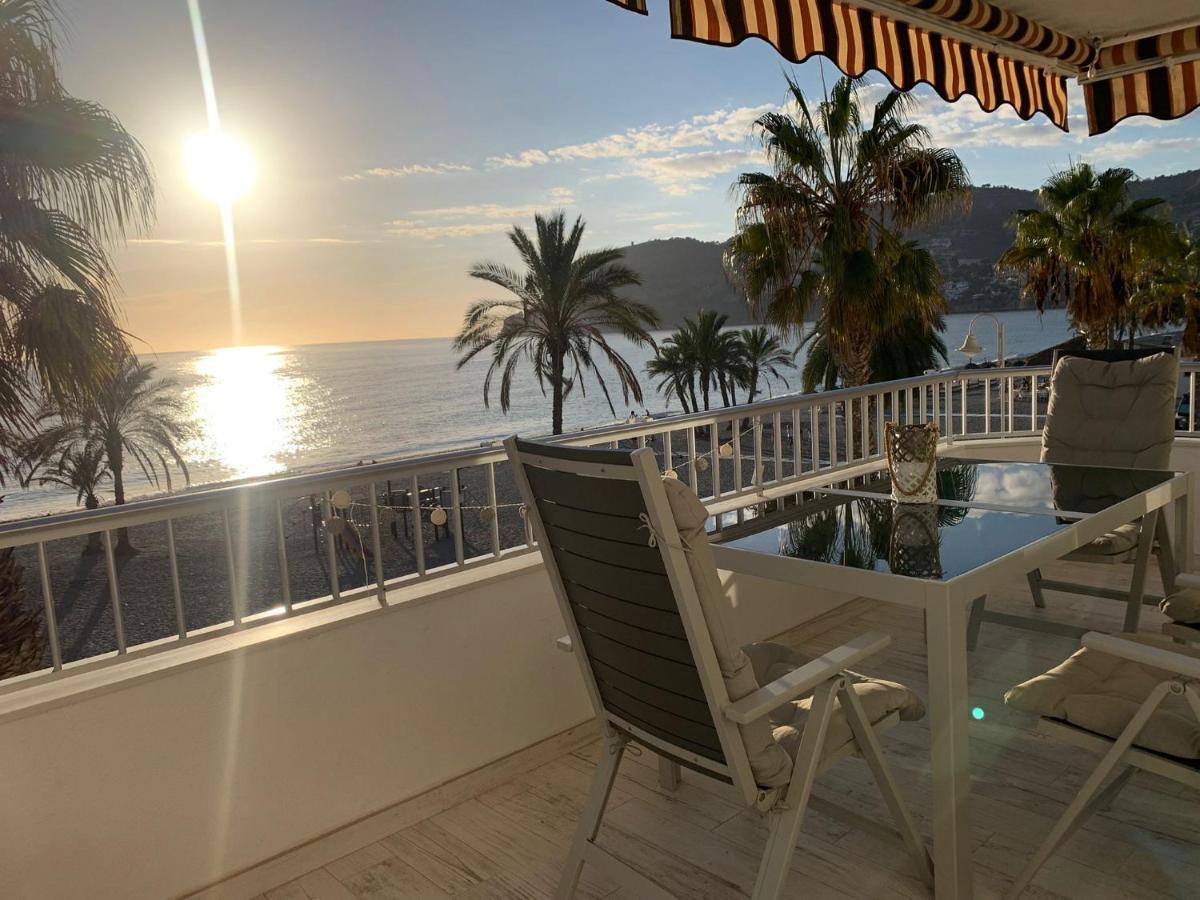 La Herradura Junto Al Mar Exterior foto